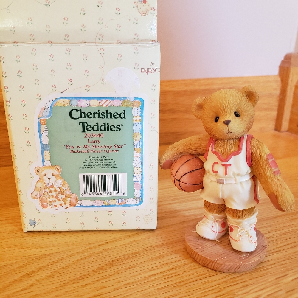 Cherished Teddies "Larry"